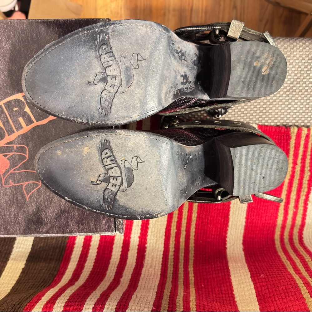 Freebird SALOON Burgundy&Black Croc-Embossed - METAL & LEATHER ACCENTS - size 10 - Picture 7 of 8